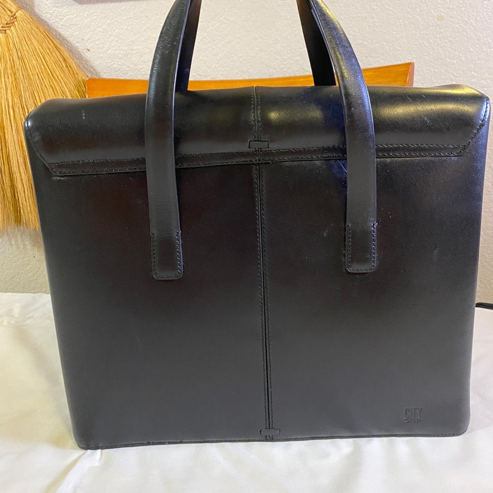 City DKNY Black Box Hand Bag